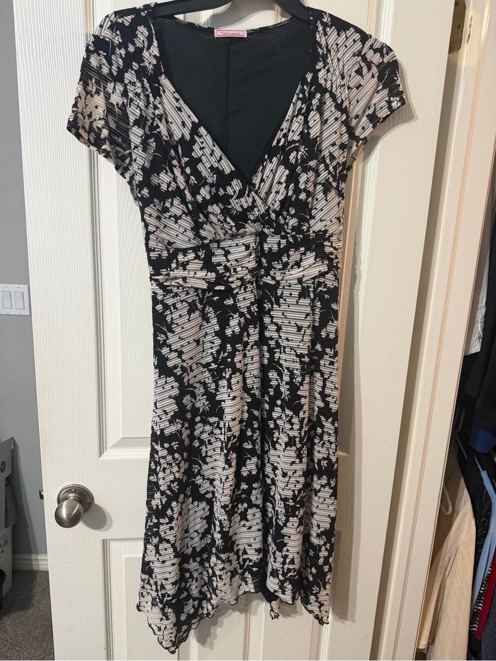 Women’s Black and White Floral Handkerchief Hem Dress